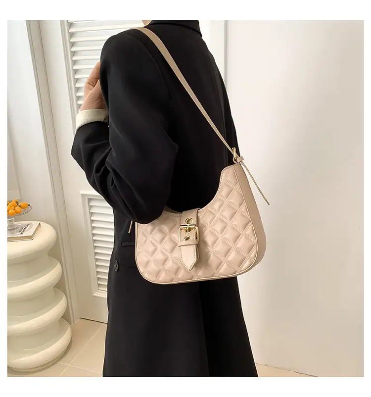 Black Rhombus Embroidery Shoulder Bag for Women — feature 13