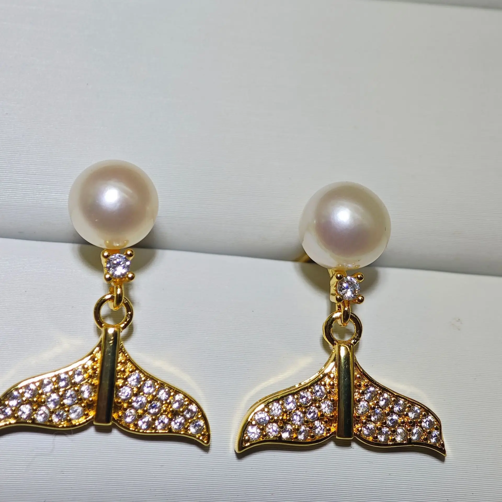 S925 Pearl Butterfly Earrings Fishtail Design - Image 7
