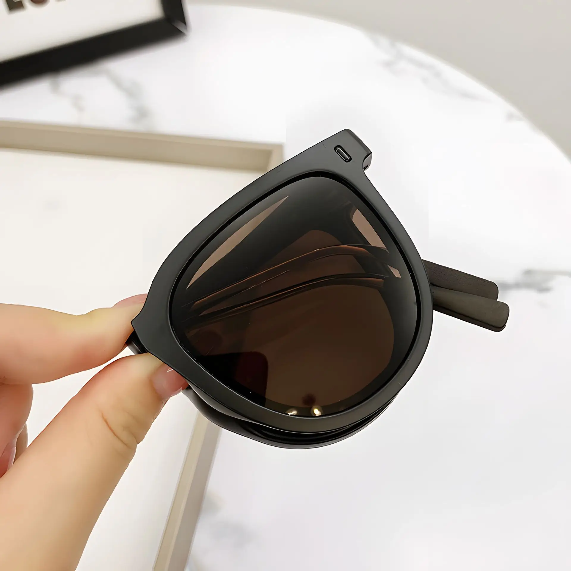 Internet Celebrity Foldableing Sunglasses for Women, High-End Outdoor Sunscreen Sunglasses for Men, Special Sunglasses for Driving, Anti-Uv Glare - Image 3