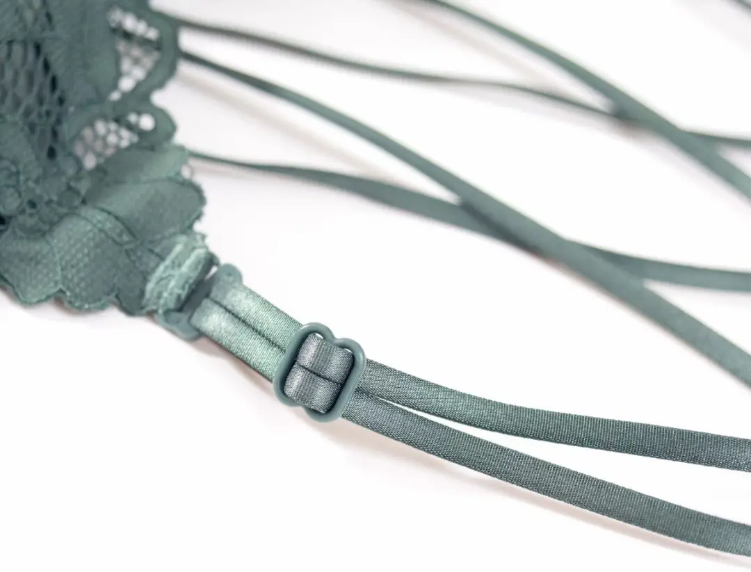 Black Lace Intimate Push-Up Bra with Adjustable Straps — feature 14