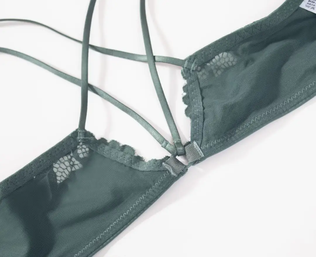 Black Lace Intimate Push-Up Bra with Adjustable Straps — feature 16