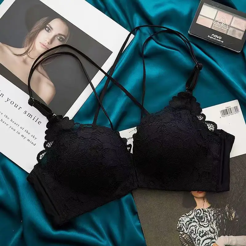 Black Lace Intimate Push-Up Bra with Adjustable Straps — feature 8