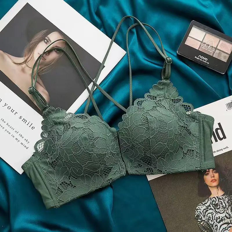 Black Lace Intimate Push-Up Bra with Adjustable Straps — feature 9