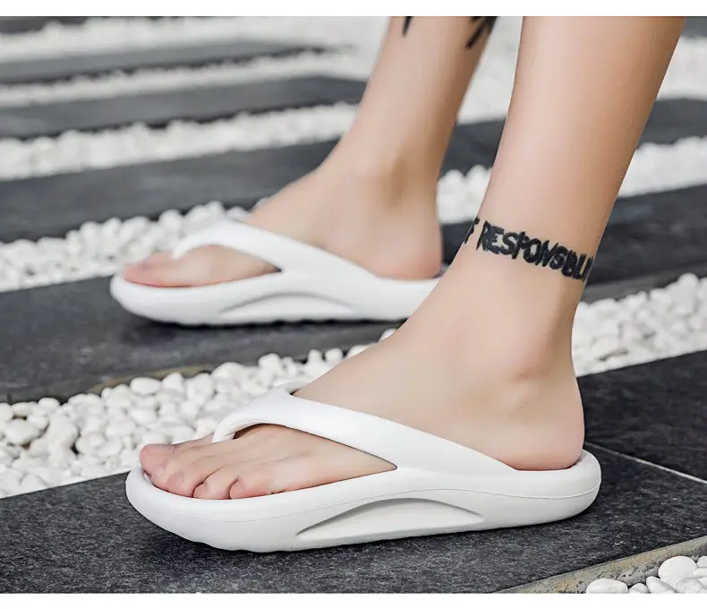2026 Summer New Foreign Trade Large Size Outdoor Wear Slippers with a Stepping-On-Clouds Feel for Men, Couple's Beach Non-Slip Flip-Flops — feature 14