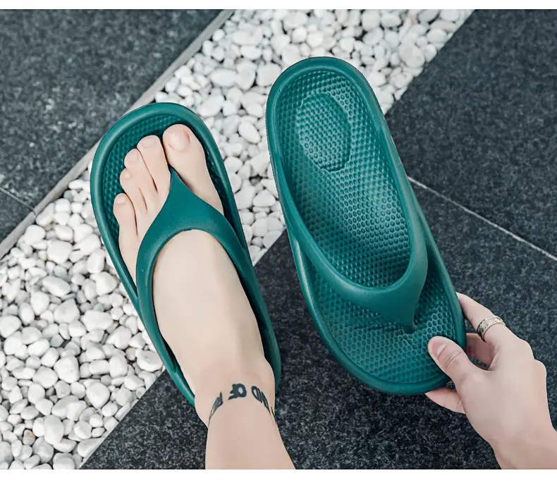 2026 Summer New Foreign Trade Large Size Outdoor Wear Slippers with a Stepping-On-Clouds Feel for Men, Couple's Beach Non-Slip Flip-Flops — feature 16