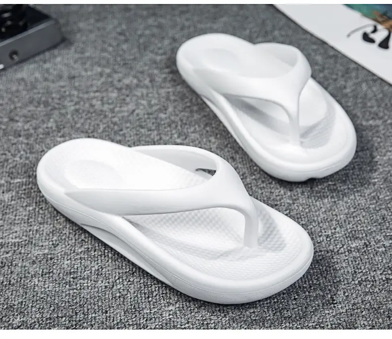 2026 Summer New Foreign Trade Large Size Outdoor Wear Slippers with a Stepping-On-Clouds Feel for Men, Couple's Beach Non-Slip Flip-Flops — feature 25