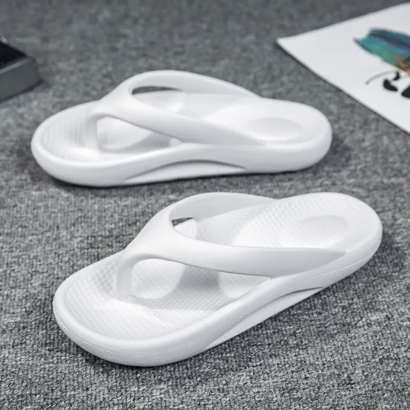 2026 Summer New Foreign Trade Large Size Outdoor Wear Slippers with a Stepping-On-Clouds Feel for Men, Couple's Beach Non-Slip Flip-Flops - Image 3