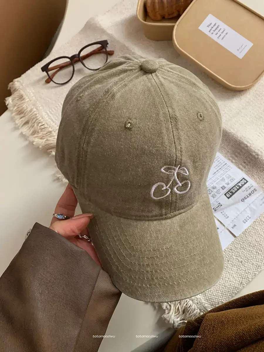 Pink Embroidered Baseball Cap for Women 2024