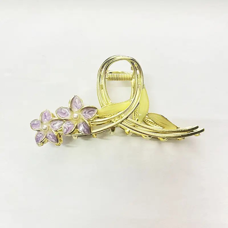 Golden Daisy Hairpin with Green Leaf Design - Image 7