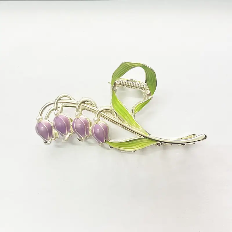 Golden Daisy Hairpin with Green Leaf Design - Image 12