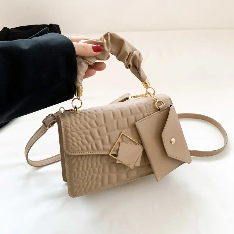 Women's Green Croc Leather Messenger Bag 2024 - Image 7