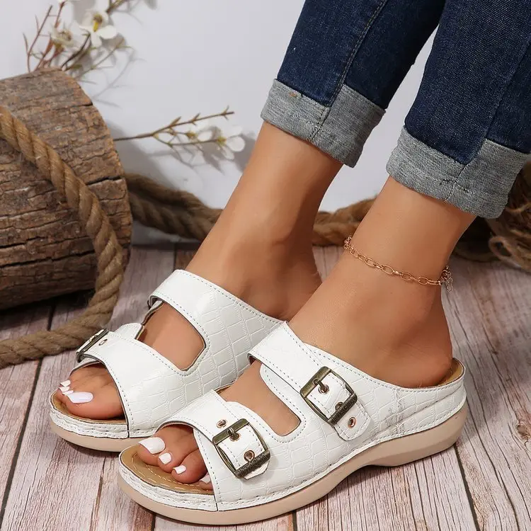 Women Plaid Hollow Metal Sandals Summer 2024