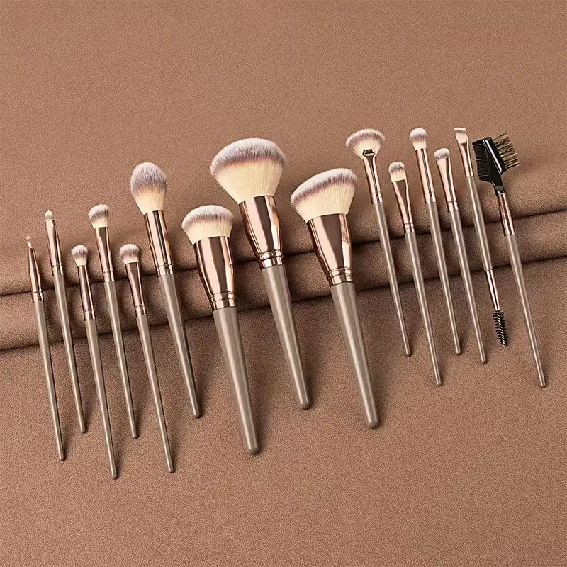 15-Piece Makeup Brush Set for Blush, Foundation, Eye Shadow & Eyebrow - Image 3
