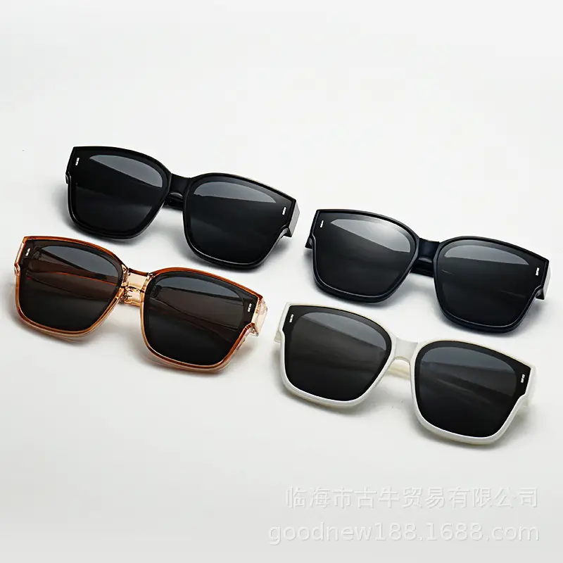 Black UV400 Sunglasses for Women Men Anti-UV Driving Glasses - Image 7