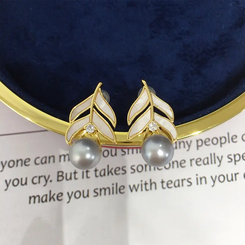 18K Gold Pearl Feather Earrings for Women - Image 4