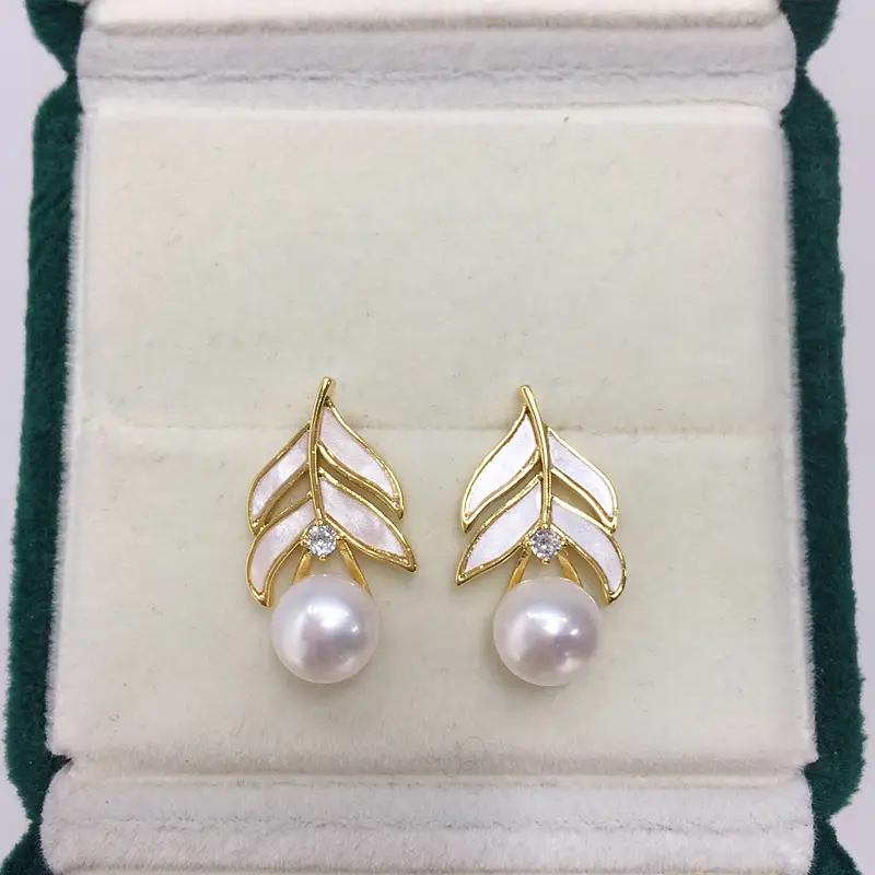 18K Gold Pearl Feather Earrings for Women — feature 12