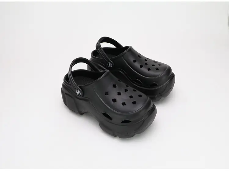 Hole shoes women's thick bottom increased non-slip fashionable platform bottom Internet celebrity cute beach sandals for outer wear summer - Image 2