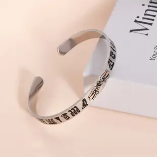 Stainless Steel Butterfly Necklace with 26 Letter Clavicle Pendant — feature 7