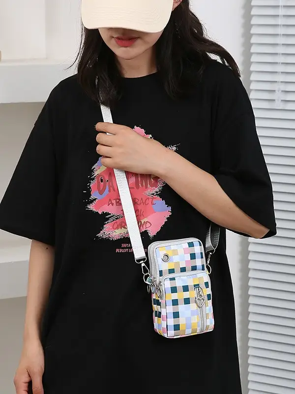 2024 Mini Multi-Piece Phone Bag with Heart Zip - Image 13