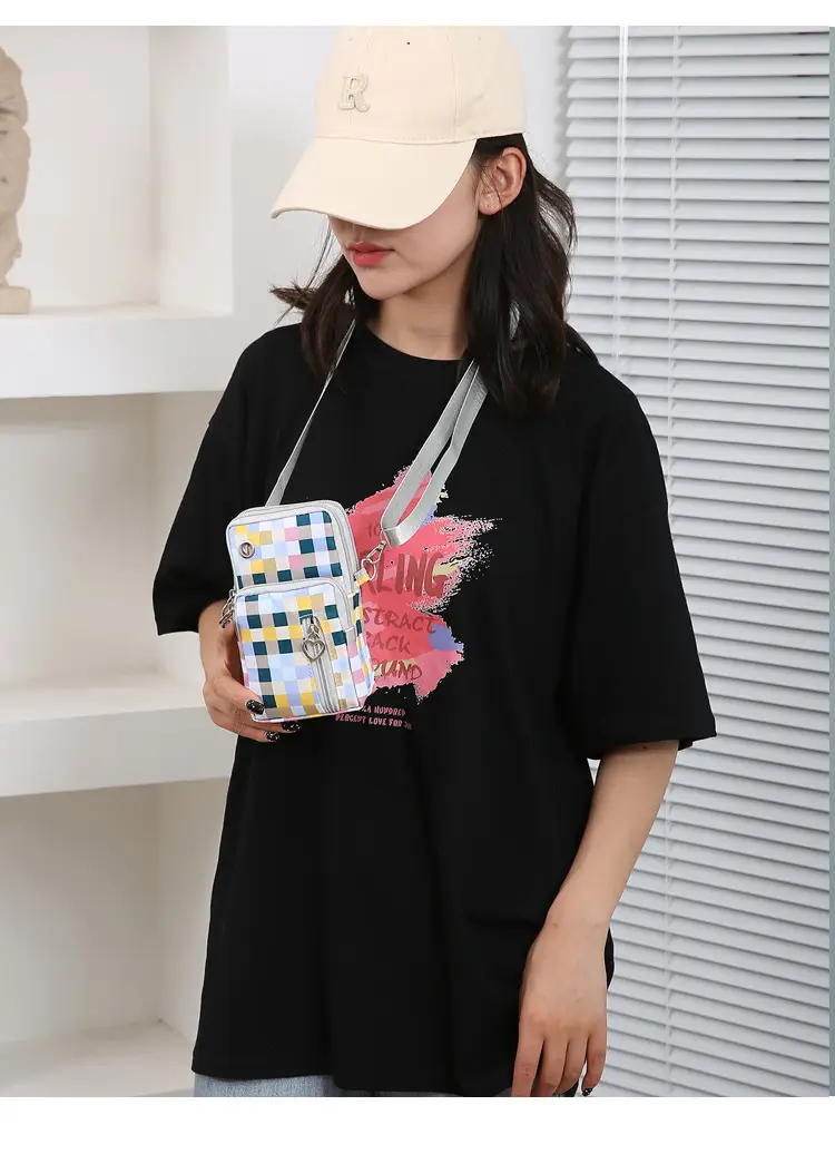 2024 Mini Multi-Piece Phone Bag with Heart Zip — feature 12