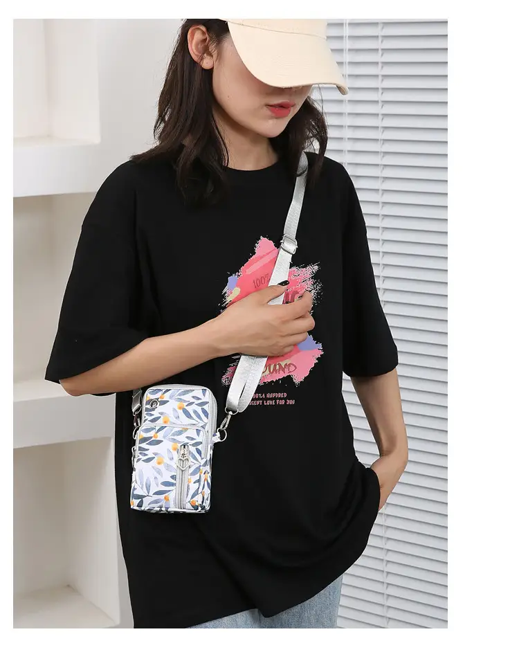 2024 Mini Multi-Piece Phone Bag with Heart Zip — feature 16