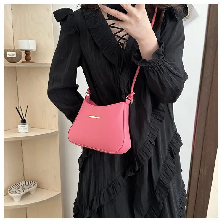 Pink Western Style Shoulder Bag for Women 2024 Spring — feature 16
