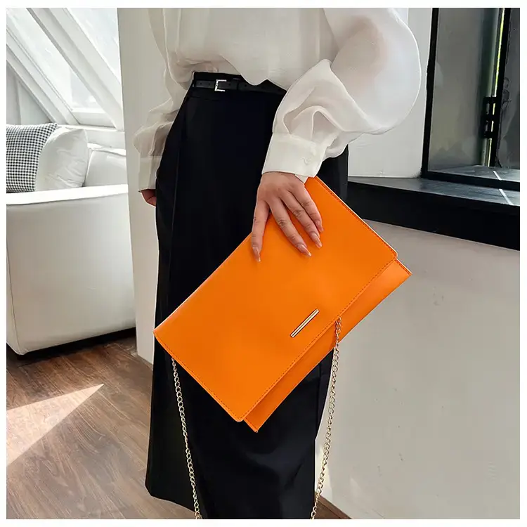 Pink Chain Clutch Bag for Women 2024 — feature 15