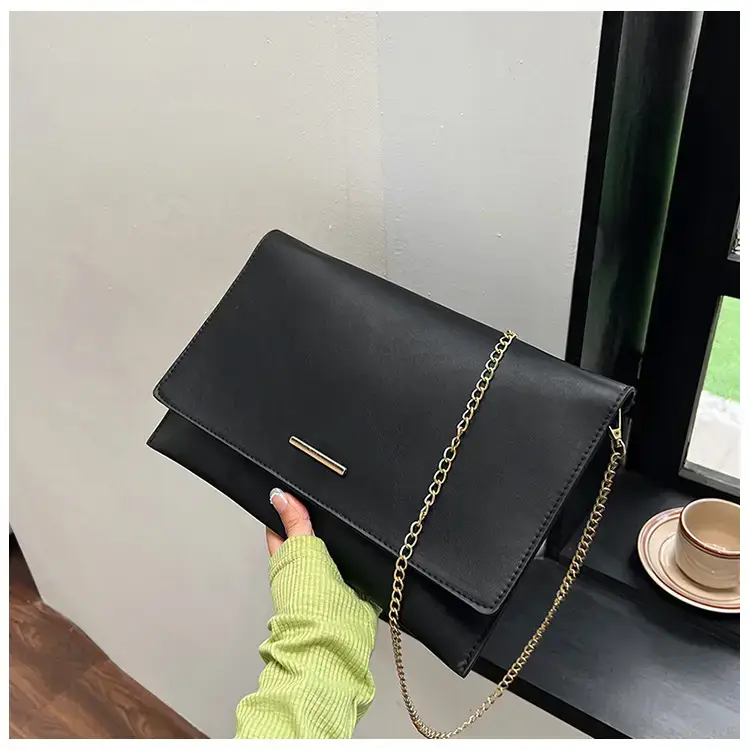 Pink Chain Clutch Bag for Women 2024 — feature 28