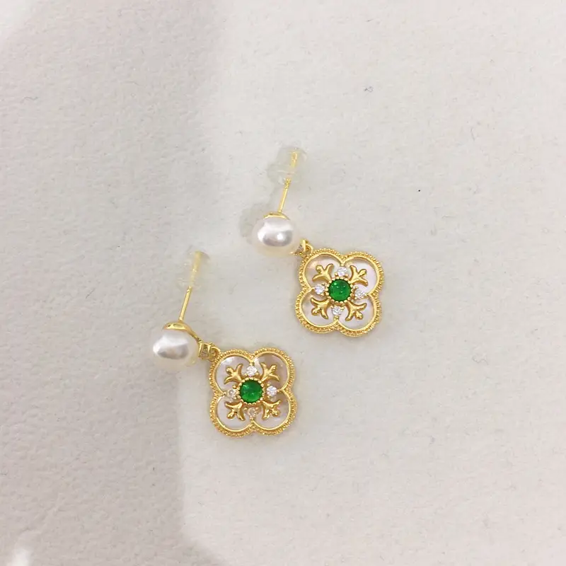 Natural Sea Shell Green Agate Four-leaf Clover Earrings for Women — feature 10