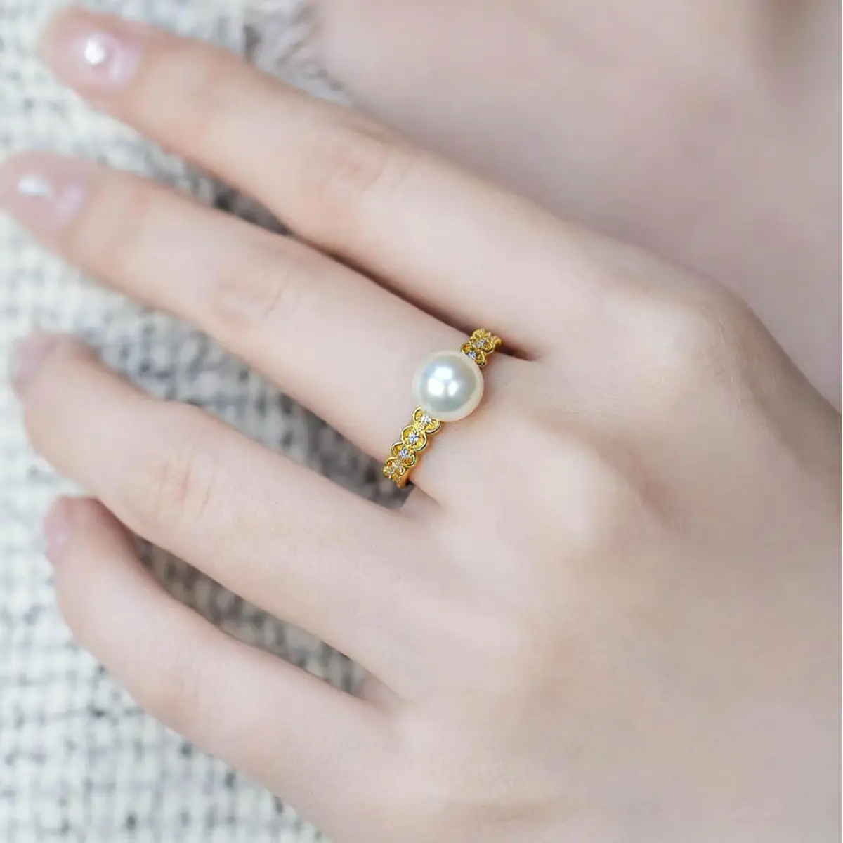 18K Gold Pearl Open Ring Bracelet for Women