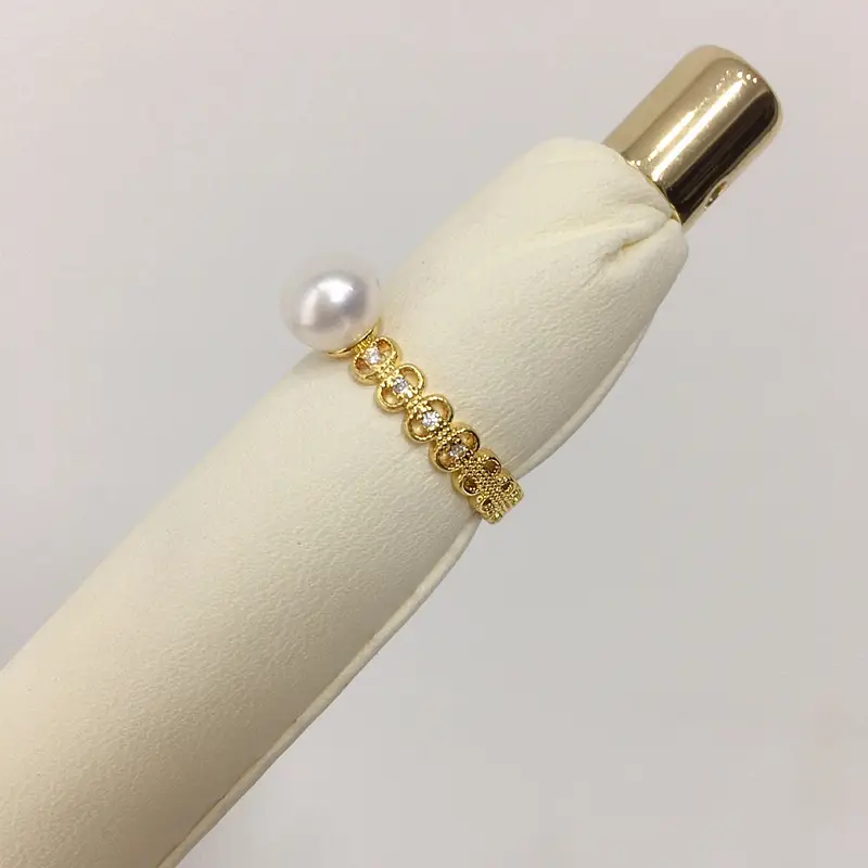 18K Gold Pearl Open Ring Bracelet for Women — feature 4