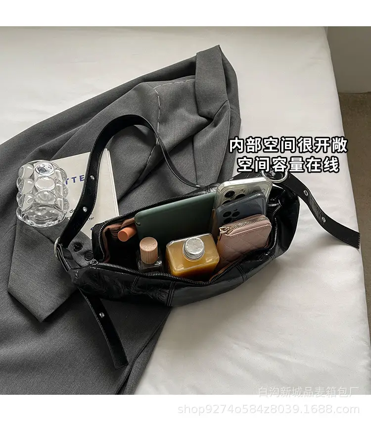 Black PU Leather Shoulder Bag for Women 2026 — feature 7