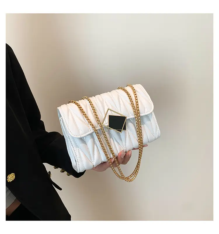Black Rhombus Chain Shoulder Bag for Women — feature 13