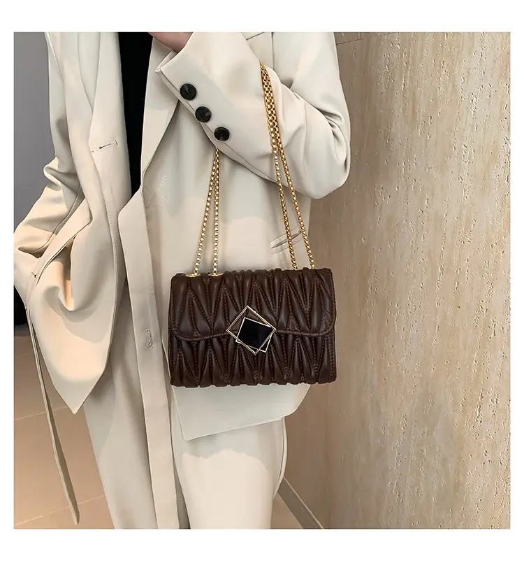 Black Rhombus Chain Shoulder Bag for Women — feature 14