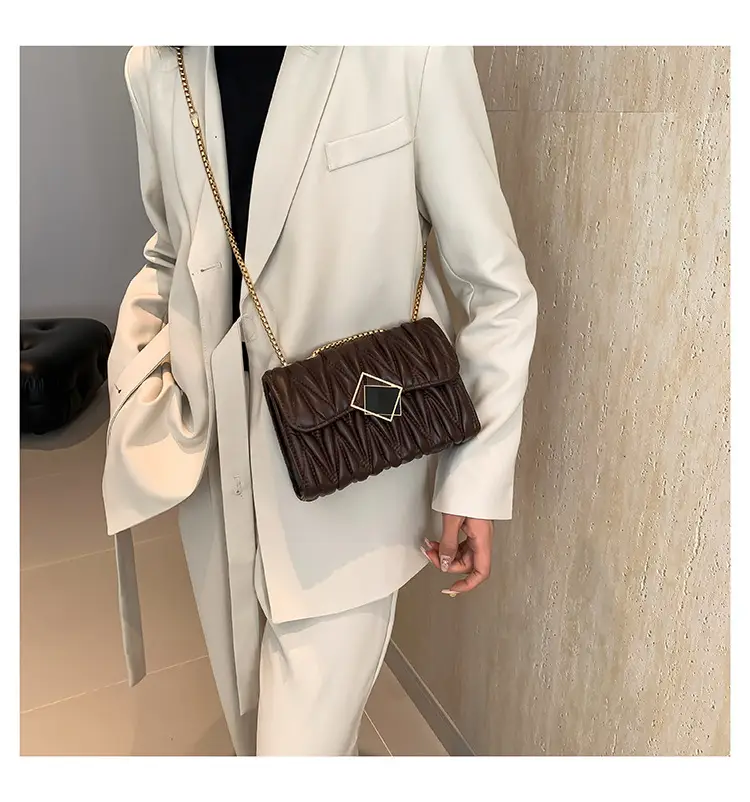 Black Rhombus Chain Shoulder Bag for Women — feature 15