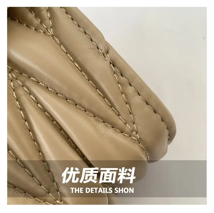 Black Rhombus Chain Shoulder Bag for Women — feature 4