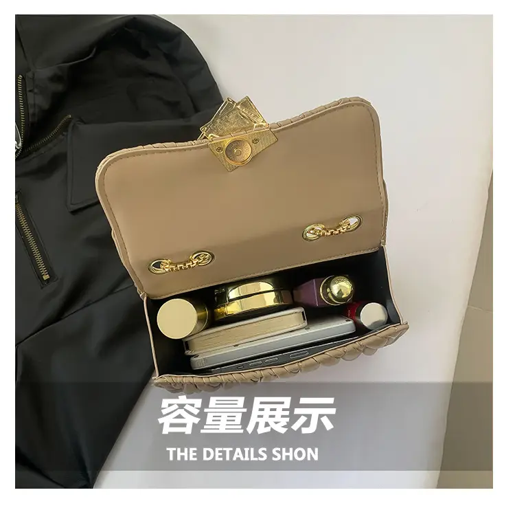 Black Rhombus Chain Shoulder Bag for Women — feature 6