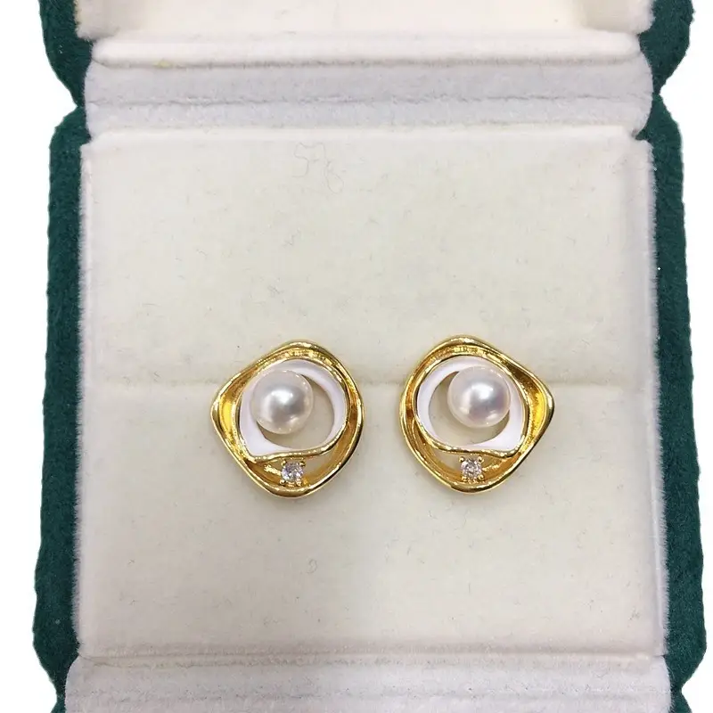 18K Gold Pearl Earrings for Women - Image 5