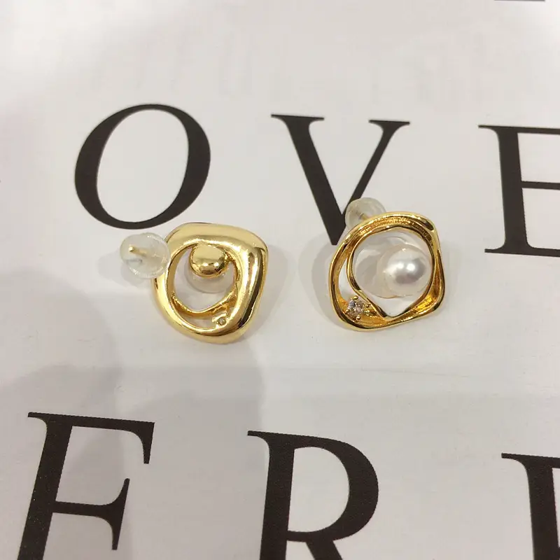 18K Gold Pearl Earrings for Women — feature 6