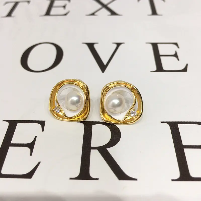 18K Gold Pearl Earrings for Women — feature 8
