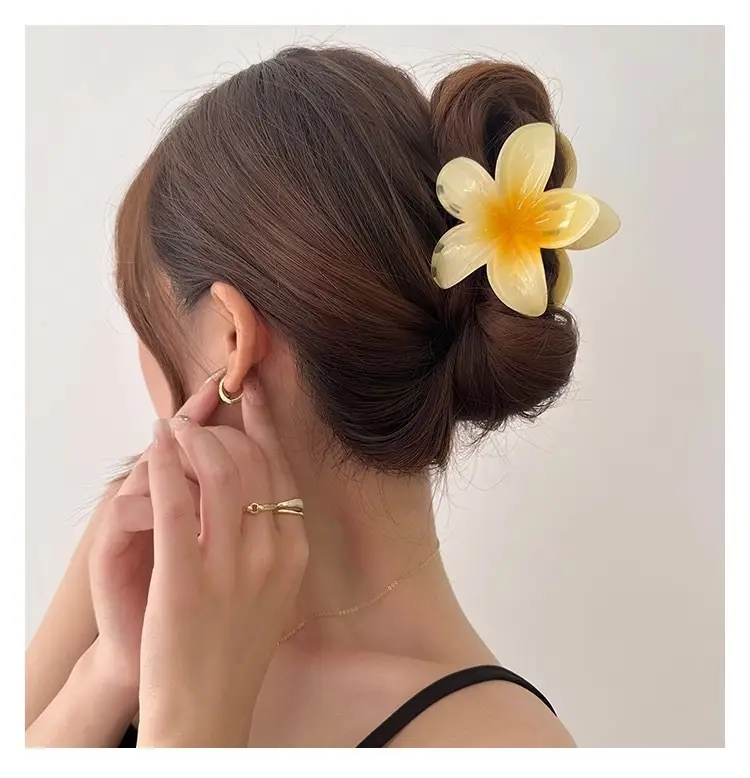 Summer Egg Flower Hairpin Yellow High-End — feature 5