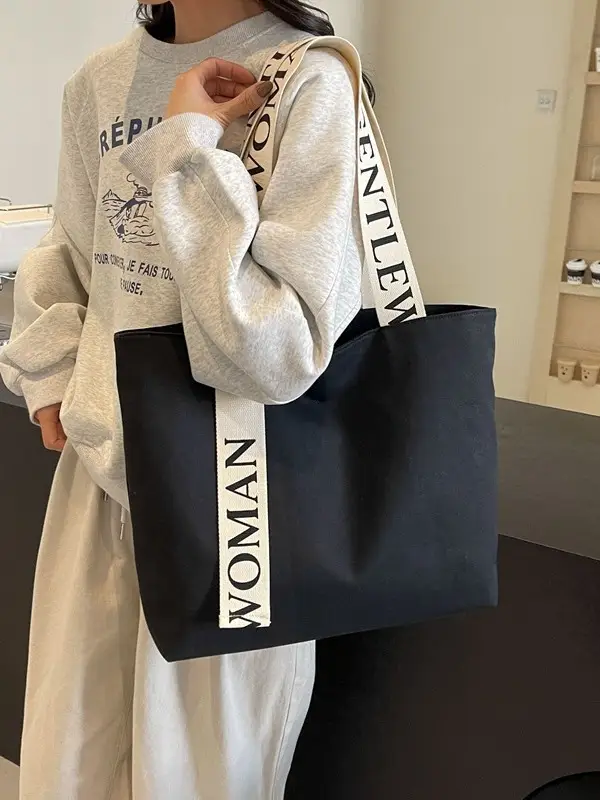 Gentle Woman Canvas Shoulder Bag Black with Letter Print