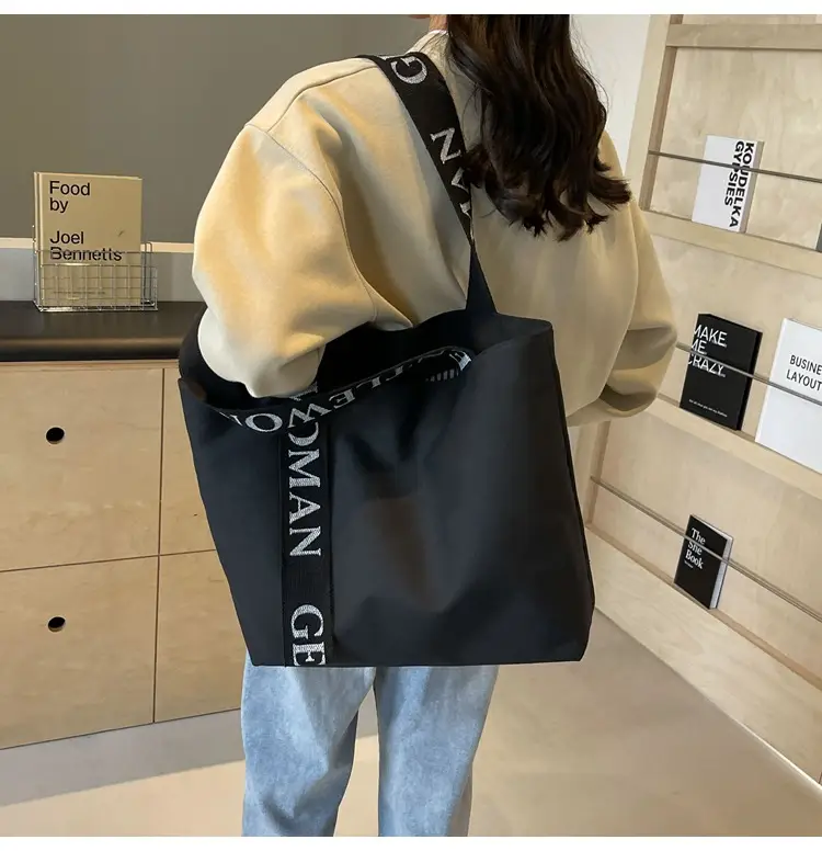 Gentle Woman Canvas Shoulder Bag Black with Letter Print — feature 18