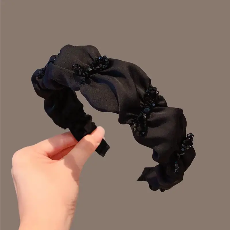 Black Crisp Crystal Wide Brim Hairpin for Women - Image 17