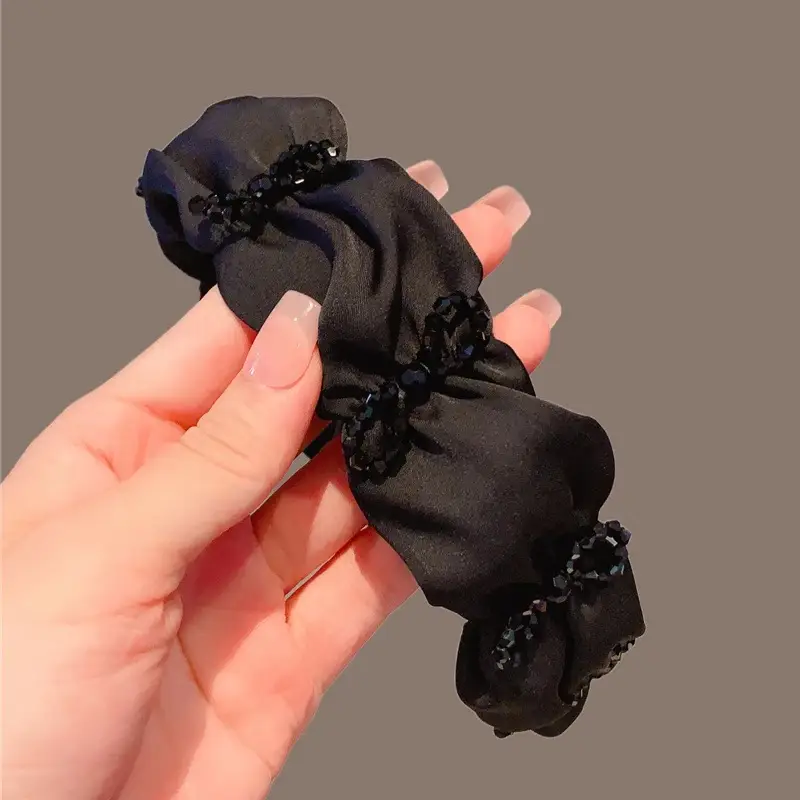 Black Crisp Crystal Wide Brim Hairpin for Women - Image 18