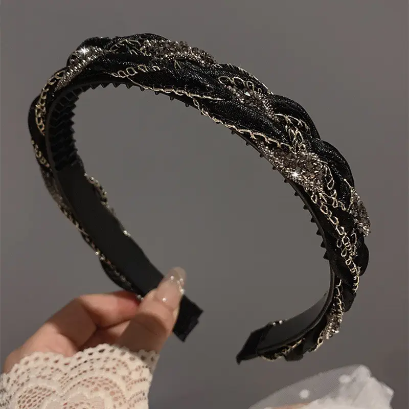 Black Crisp Crystal Wide Brim Hairpin for Women - Image 8