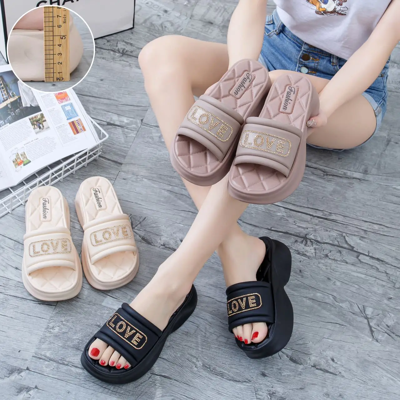 Women's English Diamond Diamond Slippers Summer Platform Heels — feature 1