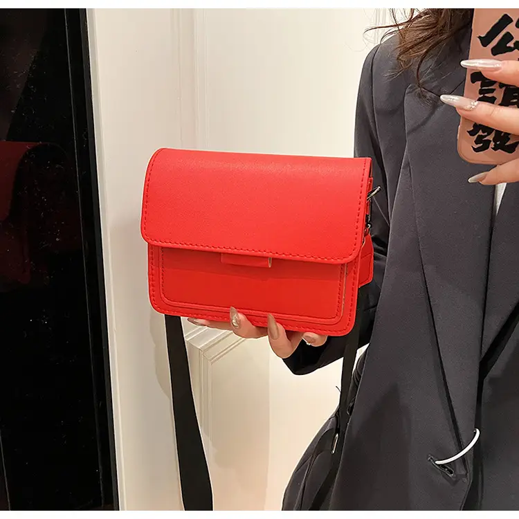 New Small Crossbody Bag for Women Brown 2022 — feature 27