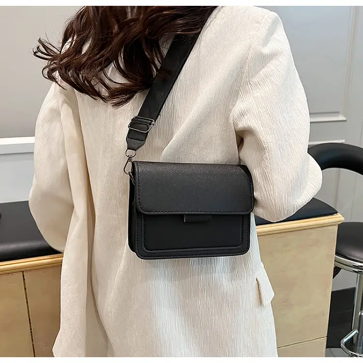 New Small Crossbody Bag for Women Brown 2022 — feature 36
