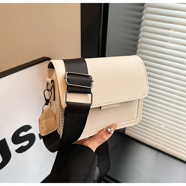 New Small Crossbody Bag for Women Brown 2022 — feature 45